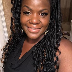 Meet your Posher, Yulonda